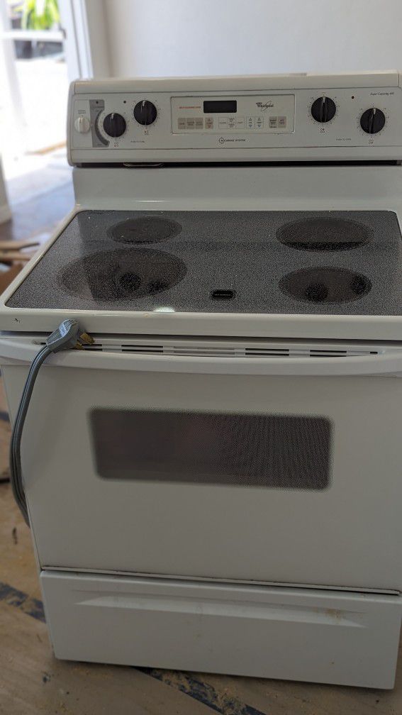 Working Whirlpool oven with power chord