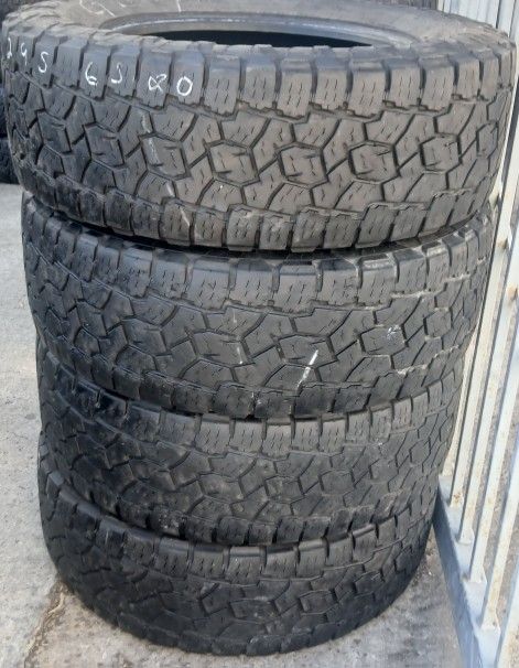 Toyo open coutry LT295/65R20