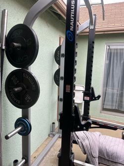 Nautilus half rack squat