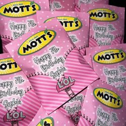 Lol dolls fruit snacks 💕 #fruitsnacks #gummies #partyfavors #loldollsurprise #loldollspartyideas ..