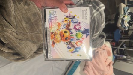 Pokémon Scarlet & Violet Prismatic Evolutions Elite Trainer Box
