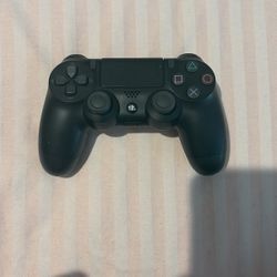 PS4 CONTROLLER