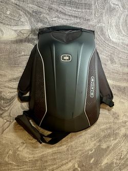 OGIO Mach 5 no drag motorcycle backpack
