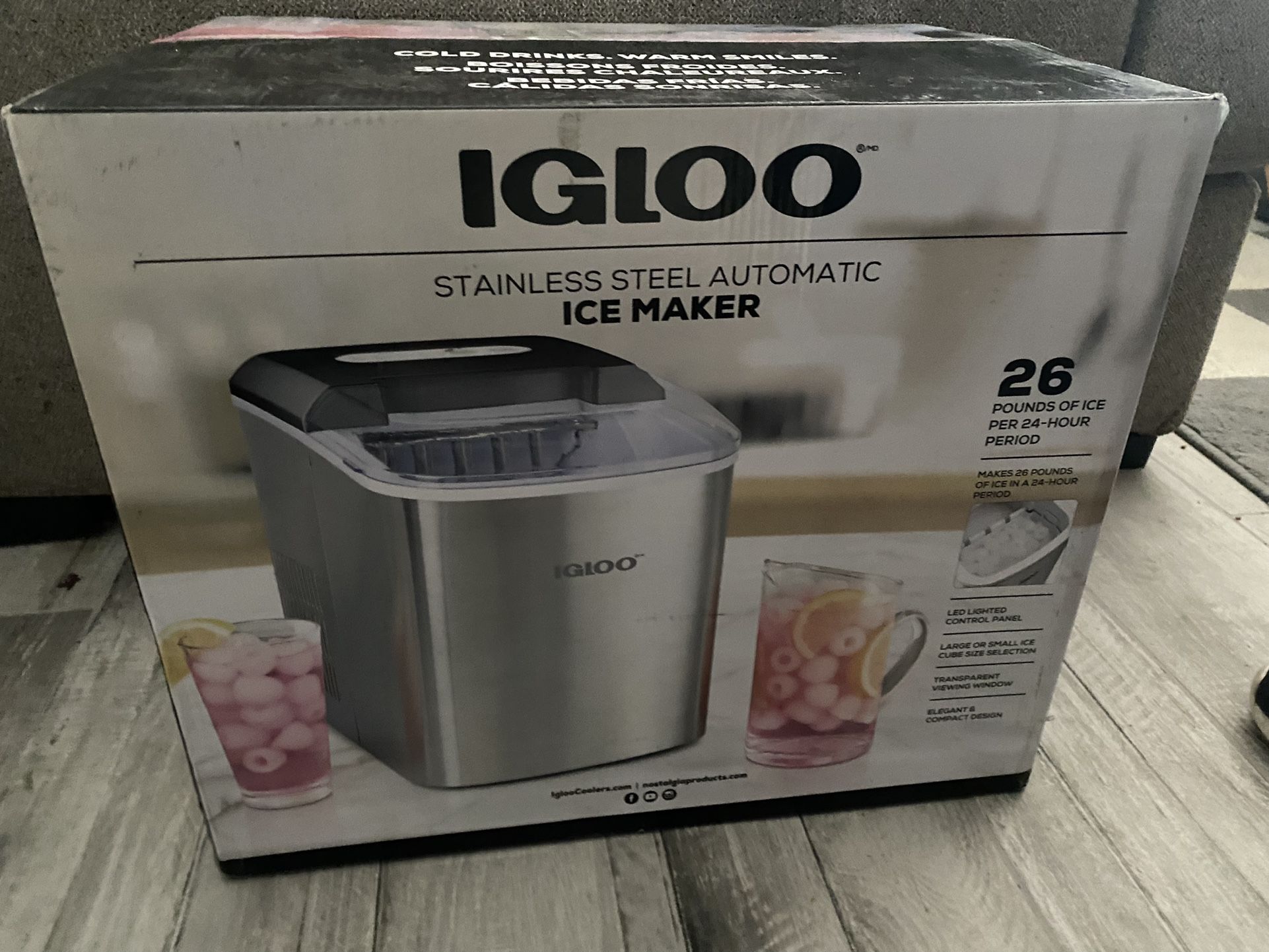 IGLOO Portable Ice Maker 26-lbs w/ Carrying Handle Self Cleaning Stainless Steel