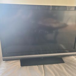 Vizio 32" inch TV great condition, 128GB MicroSD, 1TB SSD Storage
