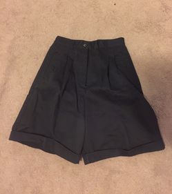 Ladies black REEBOK pleated shorts, size 10