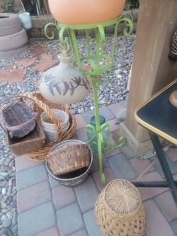 Tall Metal Flowers Stant 