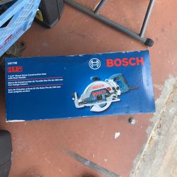 Bosch 7 1/4 Worm Drive Circular Saw with rear handle