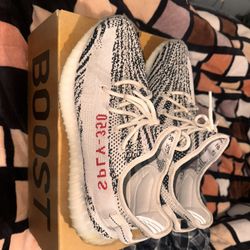Adidas yeezy 350 V2 Zebra Size 11.5