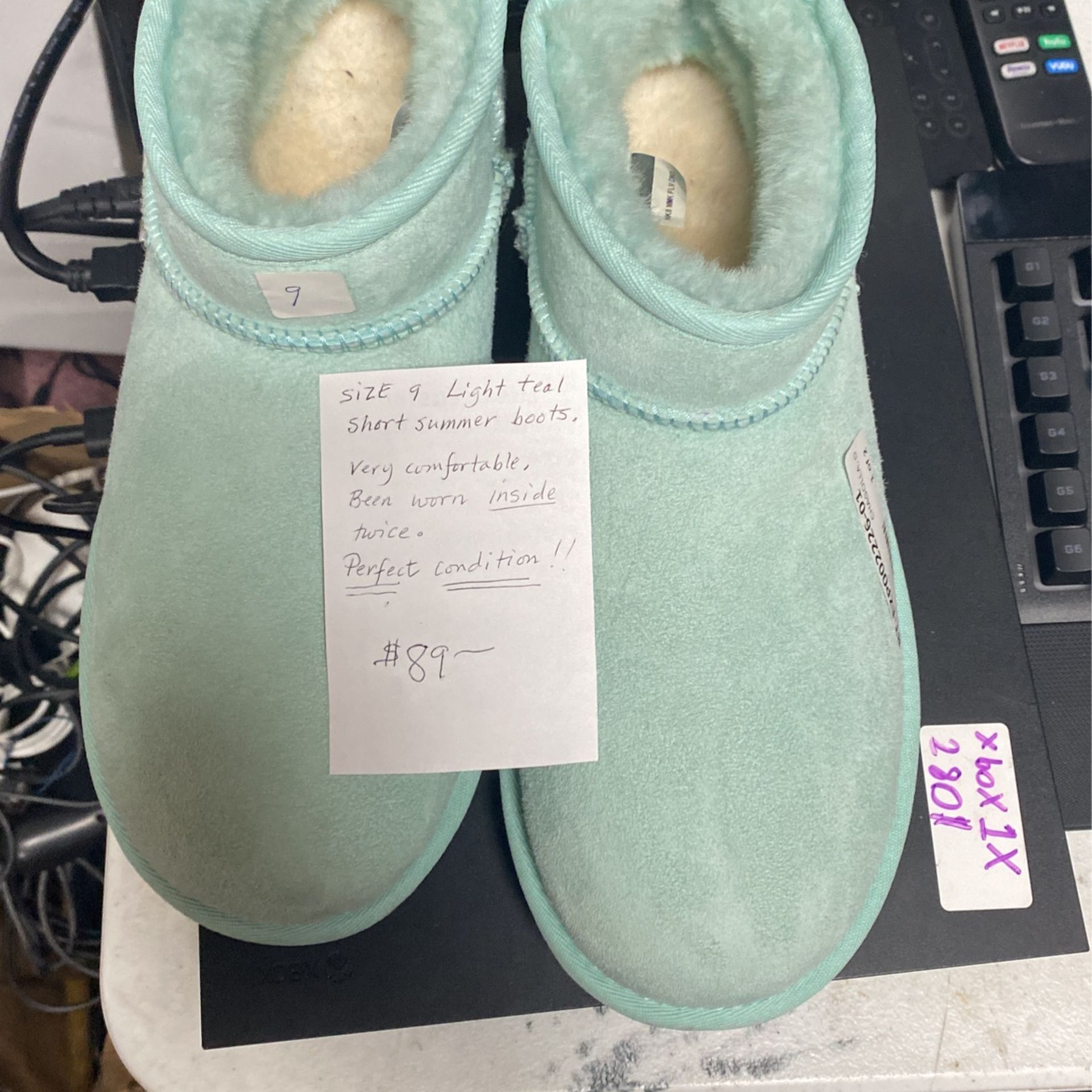 Size 9 Light Teal Short Summer Boots UGGS