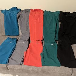 Men’s Figs Scrubs Size Small