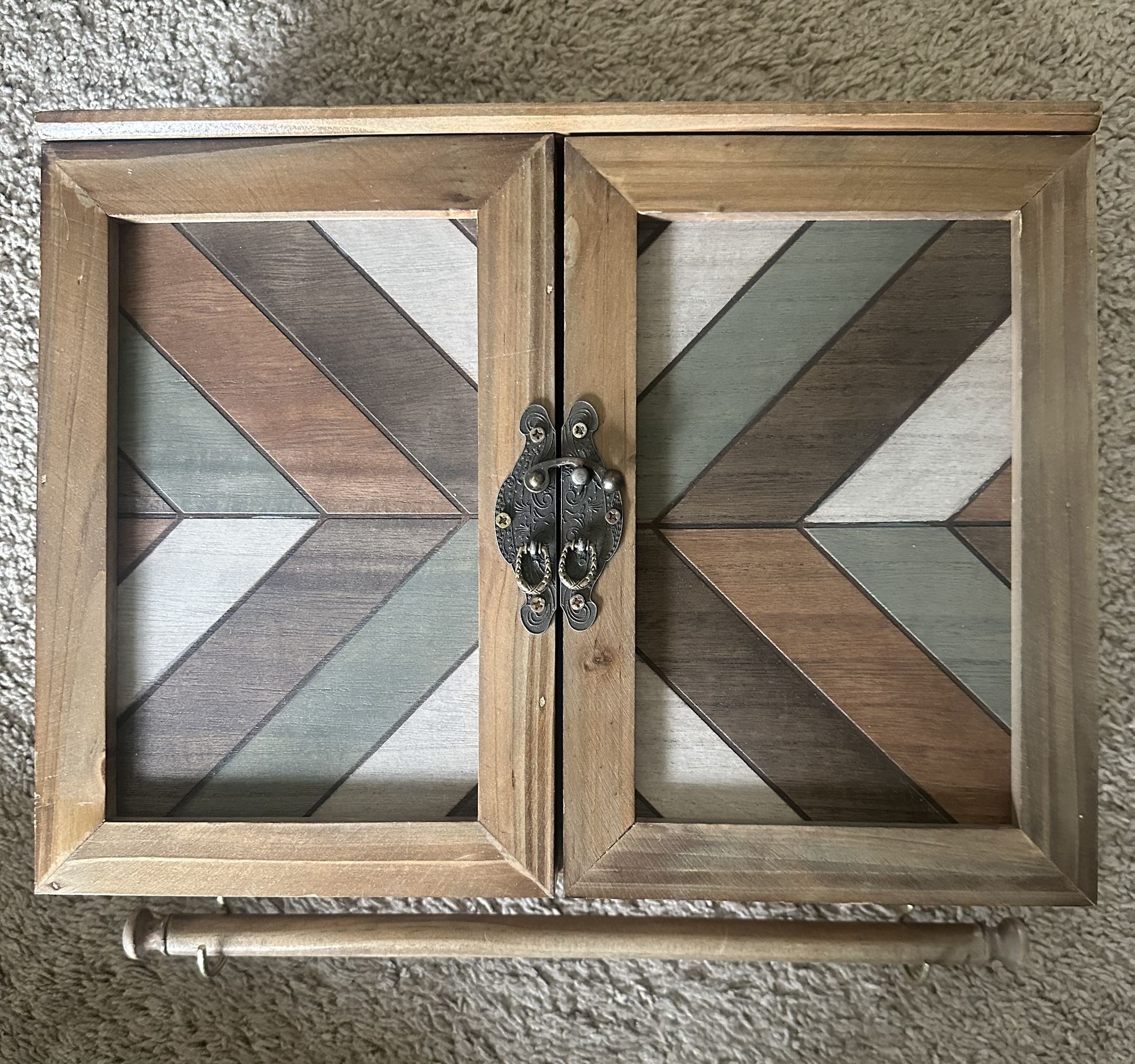 Wall Jewelry Organizer
