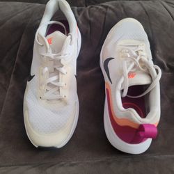 Women's Size 10 Nike Shoes