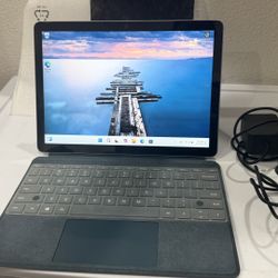 Microsoft Surface Go 3 GREAT CONDITION with attachable Keyboard and Charger