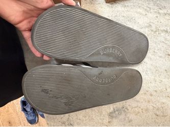 Burberry slides used