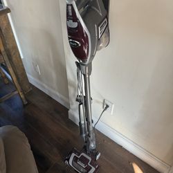 Shark Rocket Pro Deluxe Used One Month