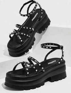 Sandal
