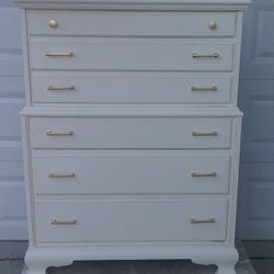 Gorgeous Drew Oak Chest of Drawers with 6 Drawers