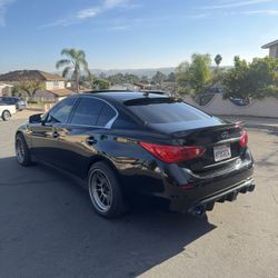 2015 Infiniti Q50