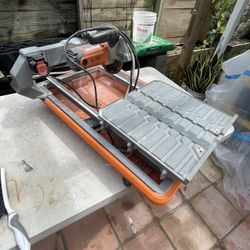 RIDGID Wet Tile Saw with Stand