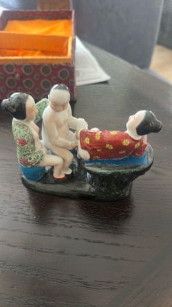 Chinese Porcelain Figurine Group Statue