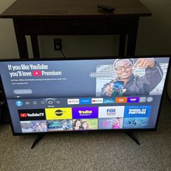 44 Inch Toshiba Smart TV 