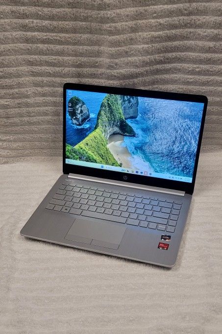 HP 14-DQ1032WM Laptop - Silver