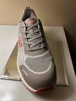 New Balance Gray and Coral Sneake