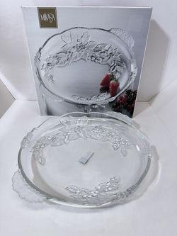 NEW MIKASA Festive Poinsettia Round 3D Handled Platter XMAS 15.75" GERMANY Frosted Lead Crystal