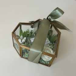 Glass Heart Wedding Ring Box Holder (Floral And Foliage Design)
