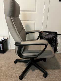 Staples Rutherford Luxura Manager Chair Grey for Sale in Champions Gt FL OfferUp
