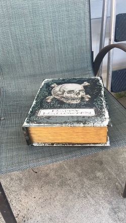 Halloween prop