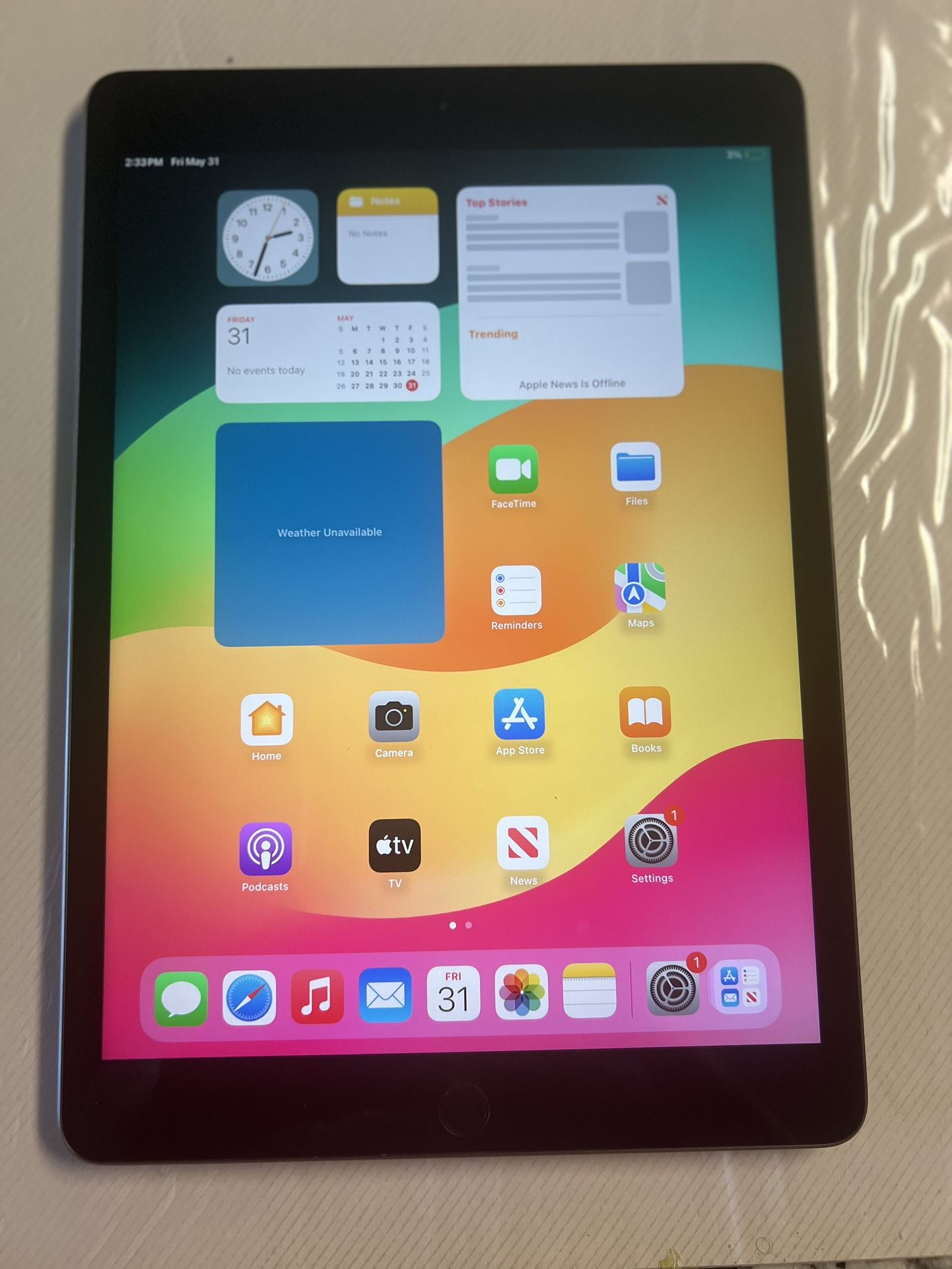 iPad 7th Gen 32GB 10.2in Cell + WiFi iOS 17.5 Space Gray
