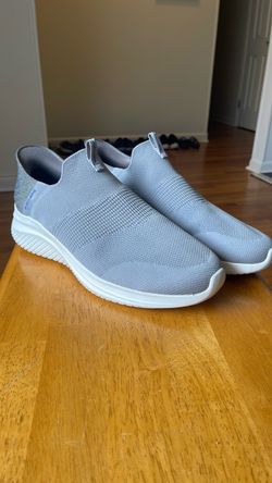 Like new ske￼cher stretch slip ends, Size 14 men