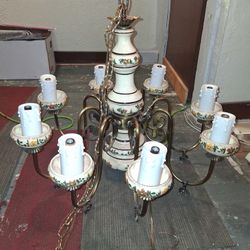 Chandelier 