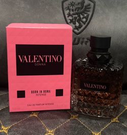 Valentino Donna Born in Roma Intense