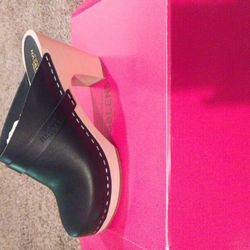 Sweedish Hasbeens Size 7.5 Women’s Shoe