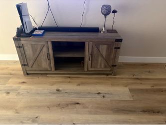 Tv stand