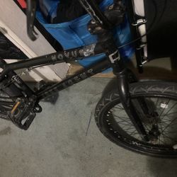 Free Agent Novus Bmx