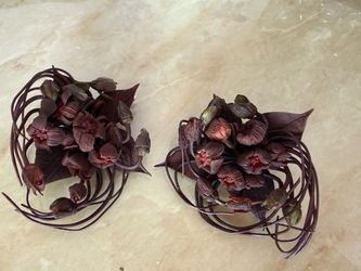 BAGGIRA SMALL BAT FLOWER EARRINGS