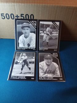 Vintage Baseball Cards Lot of 4