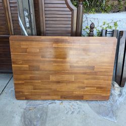 Free Table And Queen Bed 