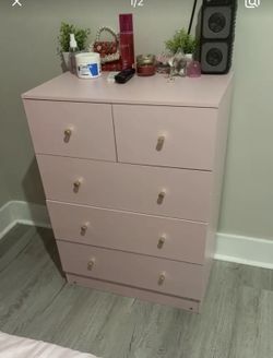 Bonnlo Modern Dresser Chest with 5-Drawer Storage - & MDF Nightstand Organizer Suitable for Bedroom, Compact Space-Saving Cabinet with Smooth Sliding 