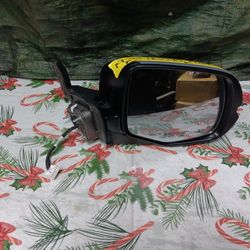 2019-22 Honda Pilot Right Mirror W/Signal Light 