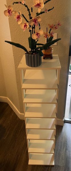 Slim Bookshelf & Display Stand
