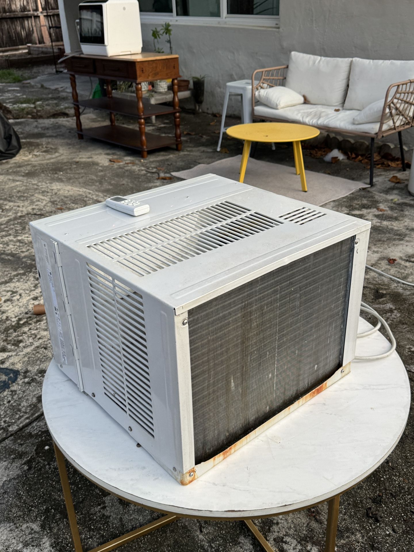 AC Unit works perfectly