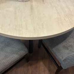 Round Dining Set 