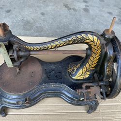 Antique Hand Crank Sewing Machine