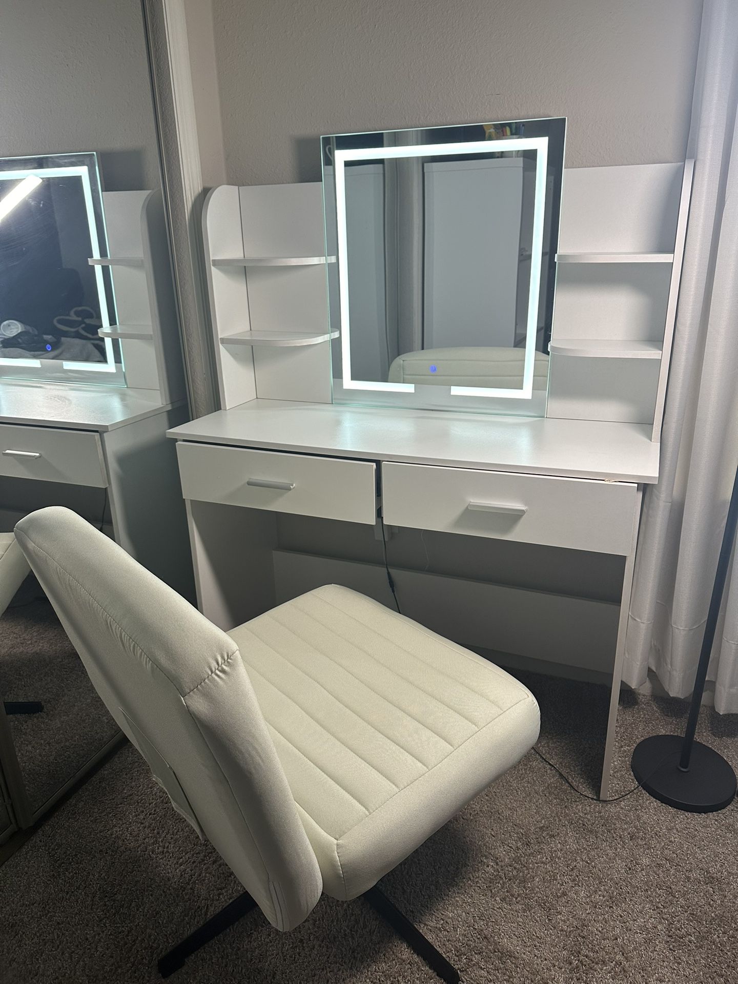 LED Vanity with Chair