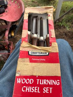 1940s to 1050s Craftsman chisel set